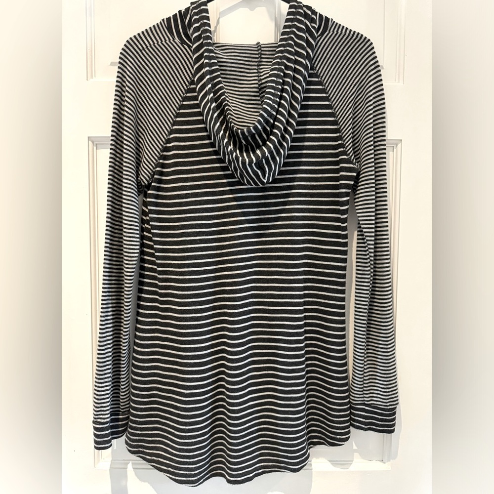 Striped Hooded Pullover Hi-Low Hem & Kangaroo Pocket - Size S - Picture 8 of 14